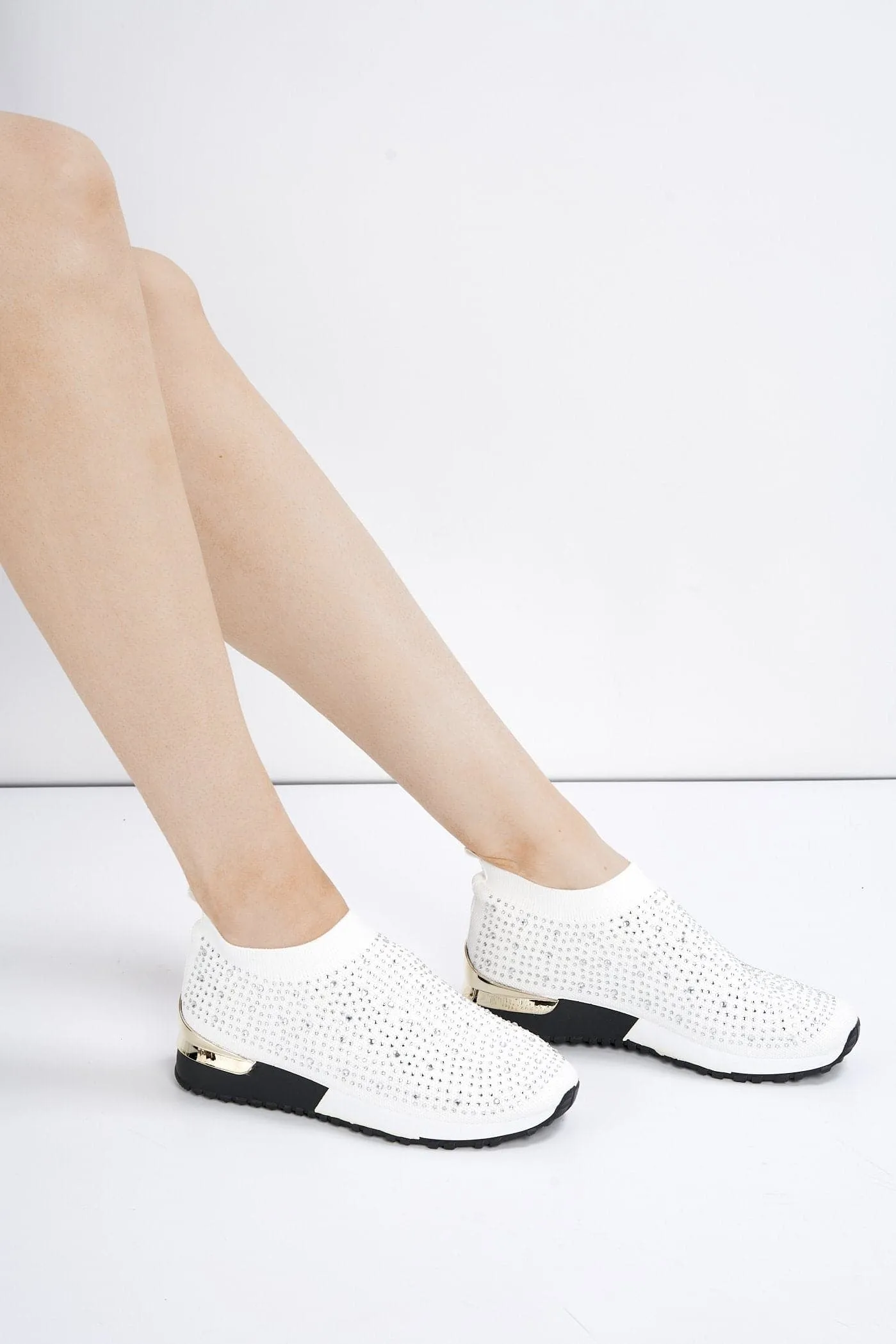 Ari Slip On Trainer in White