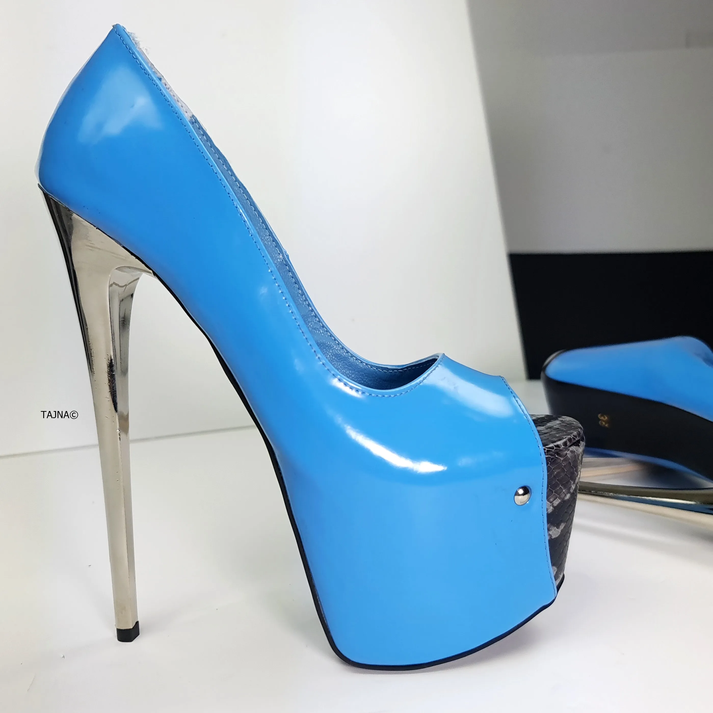 Baby Blue Snake Detail Peep Toe Metallic Heels