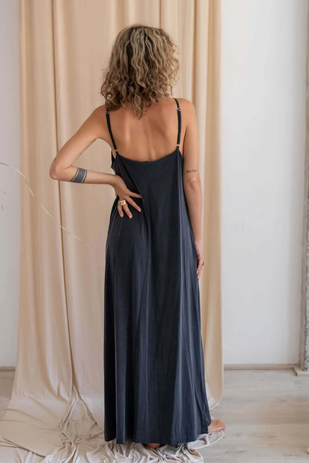 MAXI DRESS | SLATE BLACK