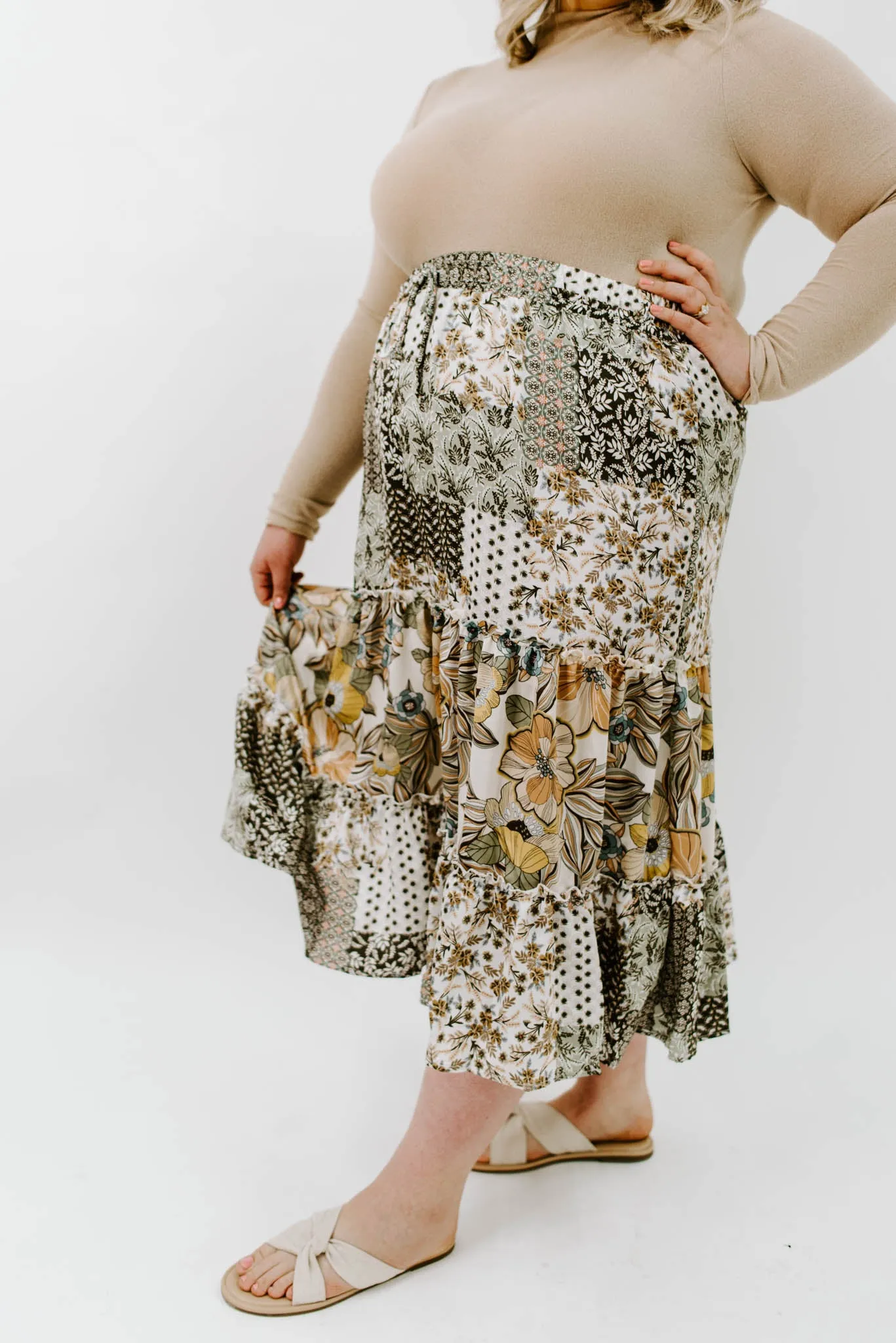 New Beginnings Curvy Floral Skirt