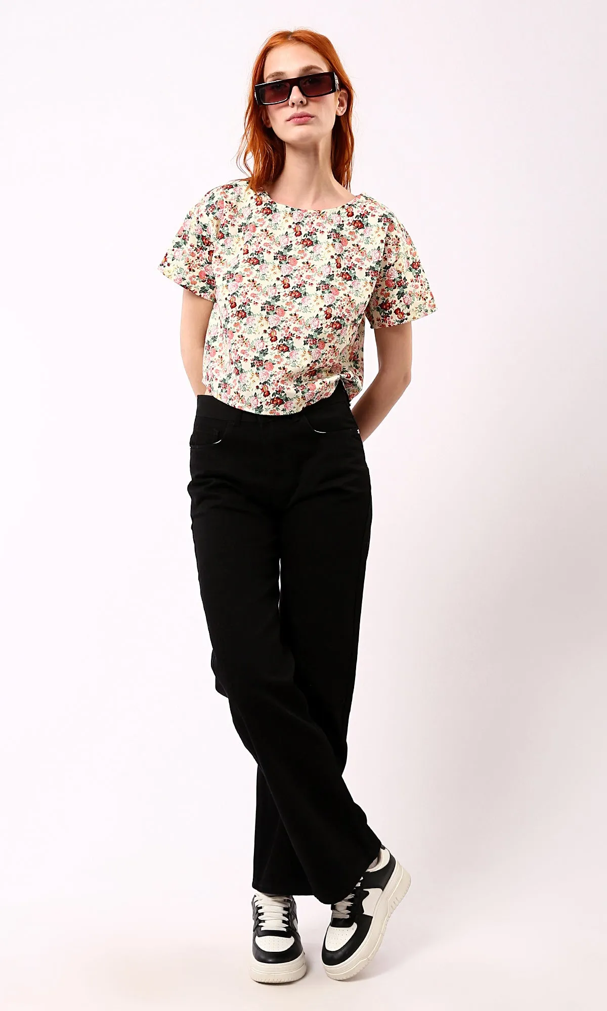 O183065 Crew Neck Multicolour Floral Short Tee