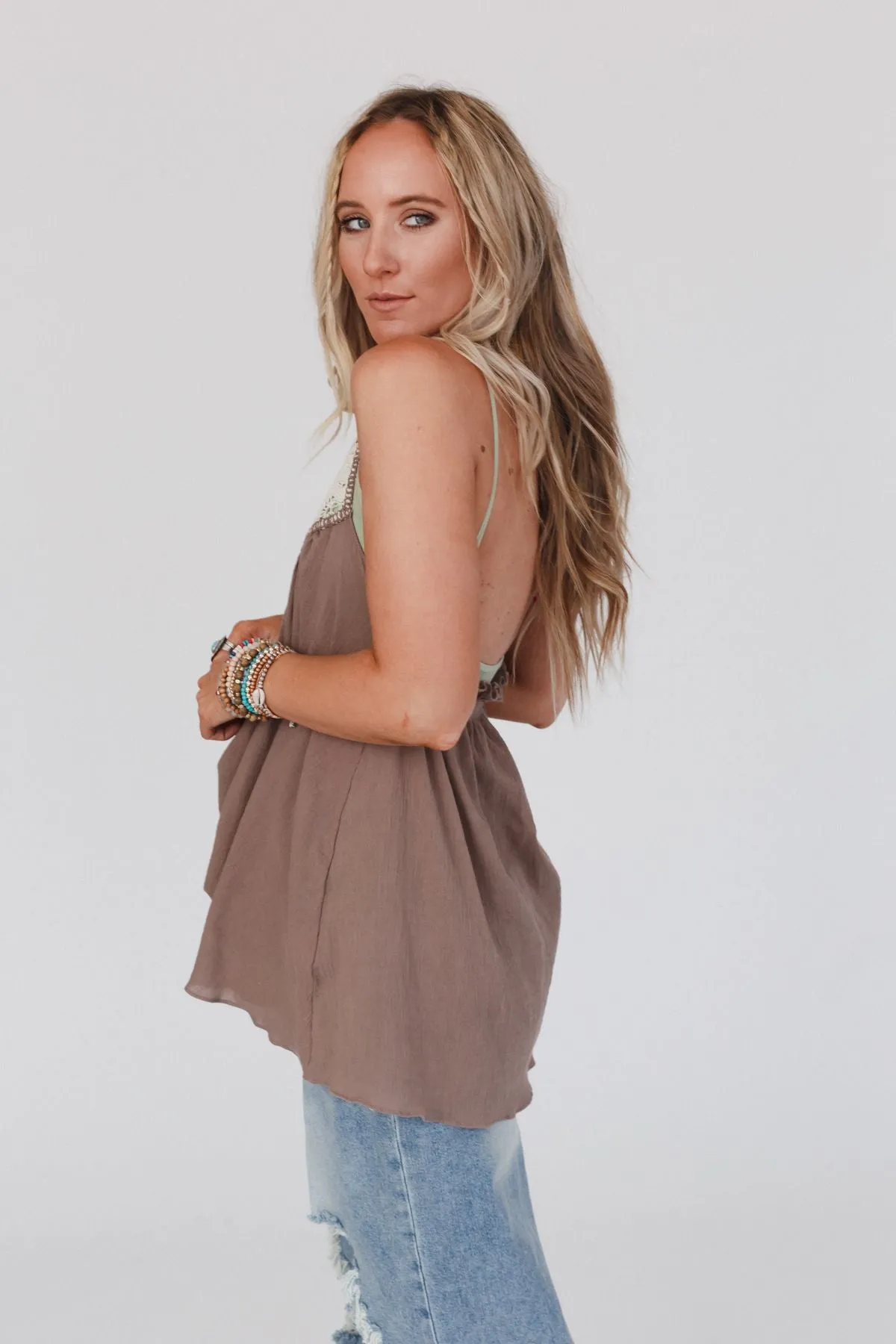 Sunseeker Crochet Halter Top - Mocha